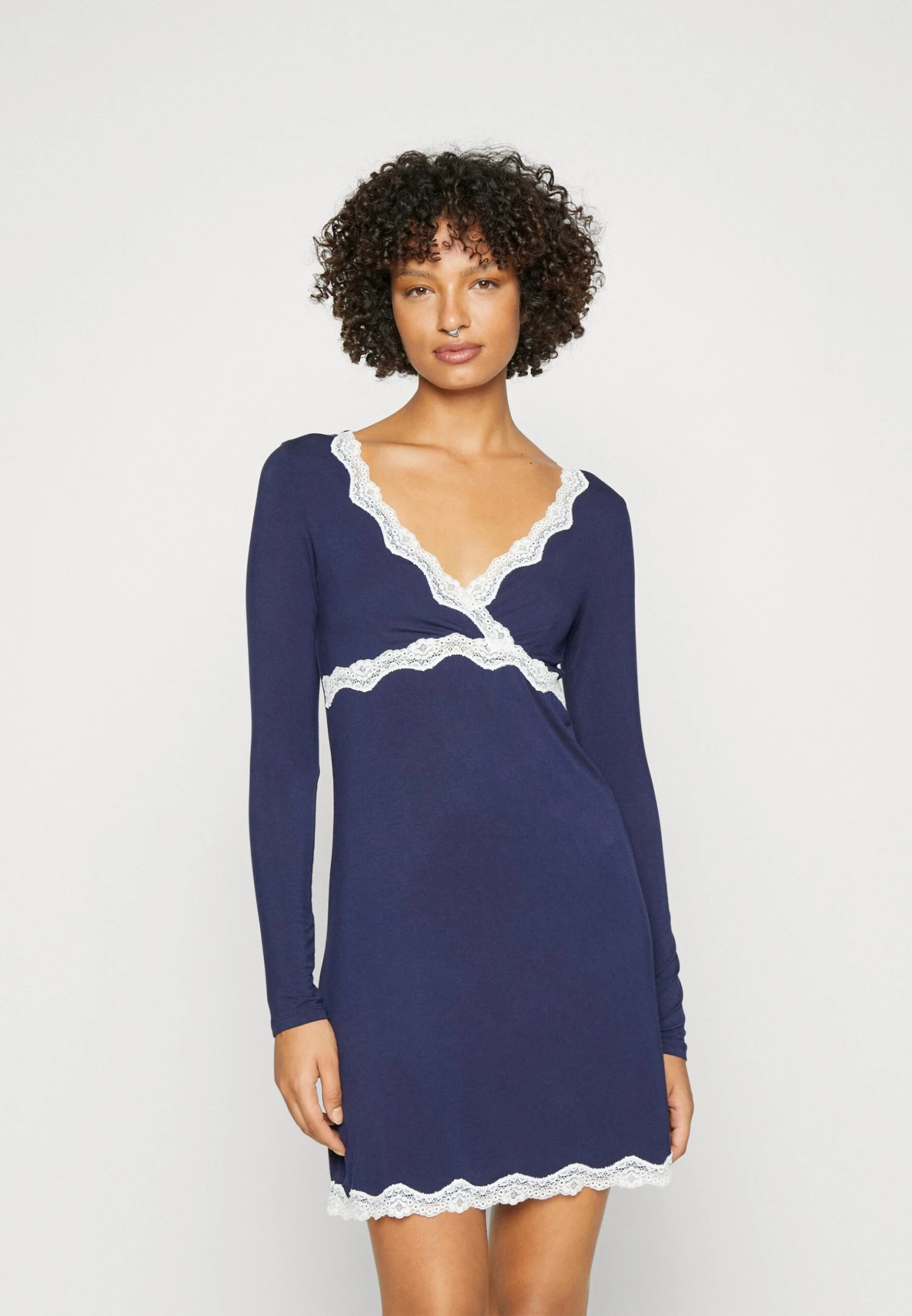 Anna Field Camicia Da NotteDark Blue Donna Intimo Notte E Loungewear AN681P02P-K11 4 Anna Field Camicia Da NotteDark Blue Donna Intimo Notte E Loungewear AN681P02P-K11 - immagine 2