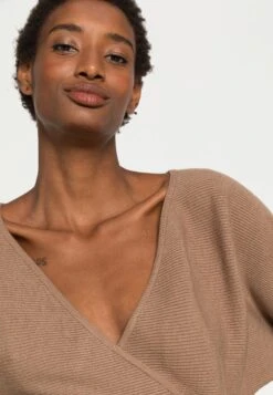 Anna Field MaglioneCamel Donna Maglieria AN621I0HN-B11 -Anna Field 061648ccc0e74712987fb9223c056dd4