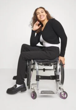 Anna Field PantaloniBlack Donna Pantaloni AN621A06T-Q11 -Anna Field 13555d88dd5441acbb0708b3b2310320