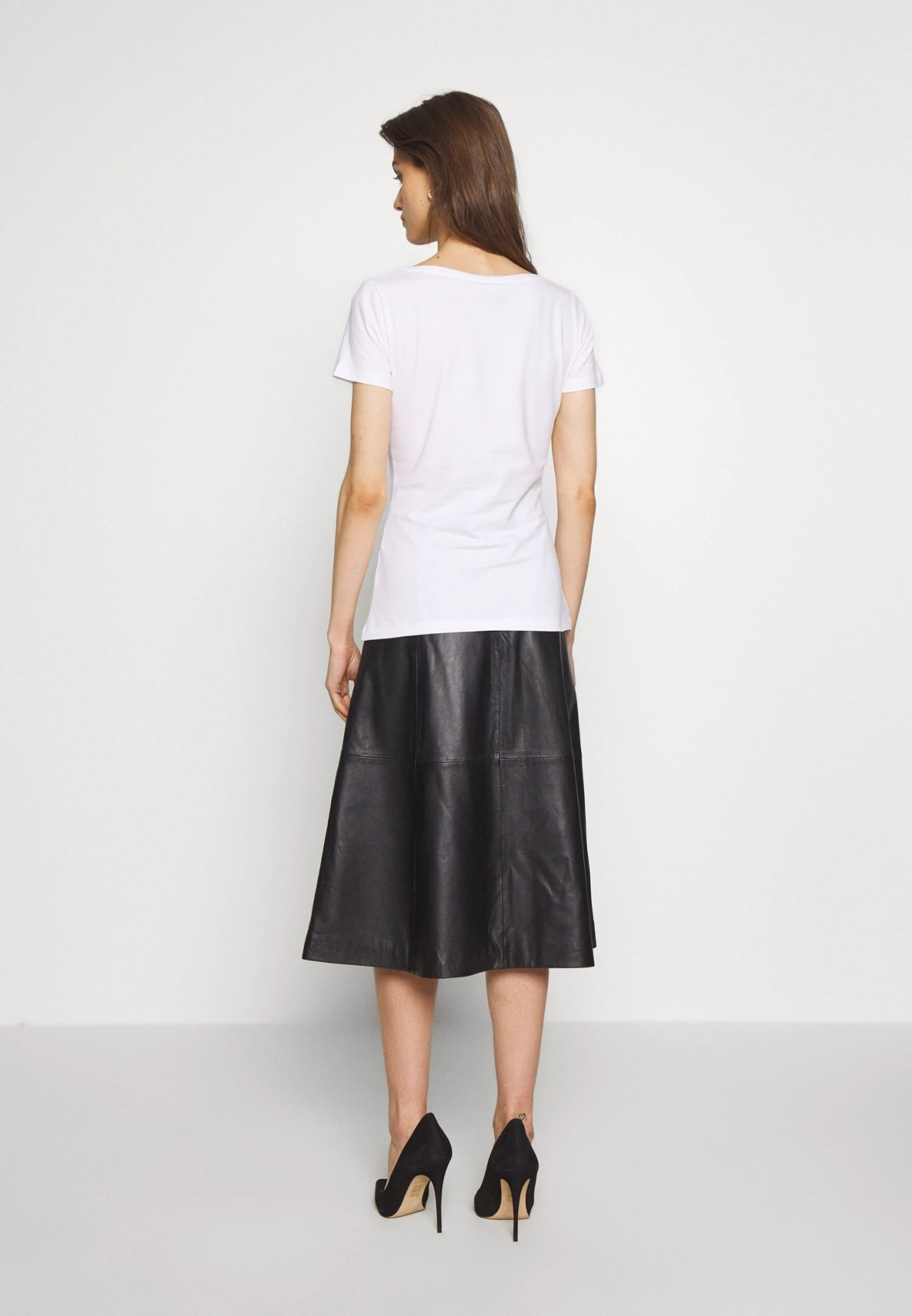 Anna Field 3 PackT-Shirt BasicWhite/Camel/Black Donna T-shirt E Top AN621D0PH-A13 6 Anna Field 3 PackT-Shirt BasicWhite/Camel/Black Donna T-shirt E Top AN621D0PH-A13 - immagine 4