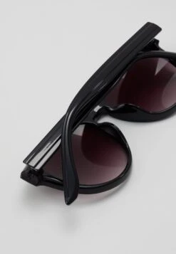 Anna Field Occhiali Da SoleBlack Donna Occhiali Da Sole AN651K00W-Q12 9 Anna Field Occhiali Da SoleBlack Donna Occhiali Da Sole AN651K00W-Q12 -Anna Field 2db70b36c973482c91e2c30d5650ac27