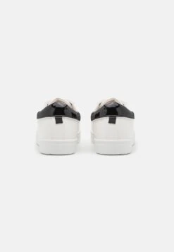 Anna Field Sneakers BasseBlack/White Donna Sneakers AN611A0QK-Q11 11 Anna Field Sneakers BasseBlack/White Donna Sneakers AN611A0QK-Q11 -Anna Field 438b51af2cd24ff4950f1700929b17c3