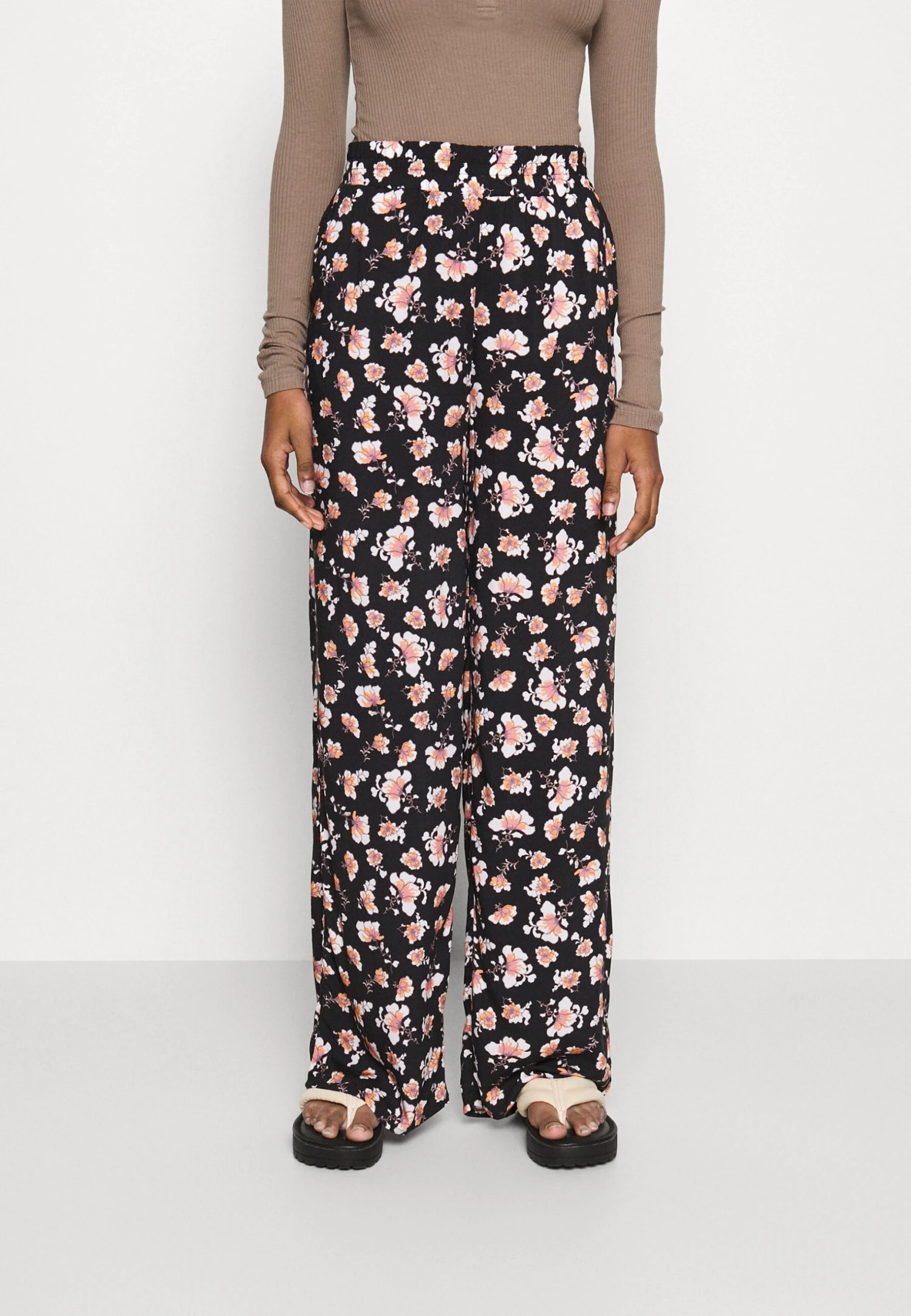 PantaloniBlack/Multi-Coloured Donna Pantaloni ANH21A00W-Q12 3 PantaloniBlack/Multi-Coloured Donna Pantaloni ANH21A00W-Q12