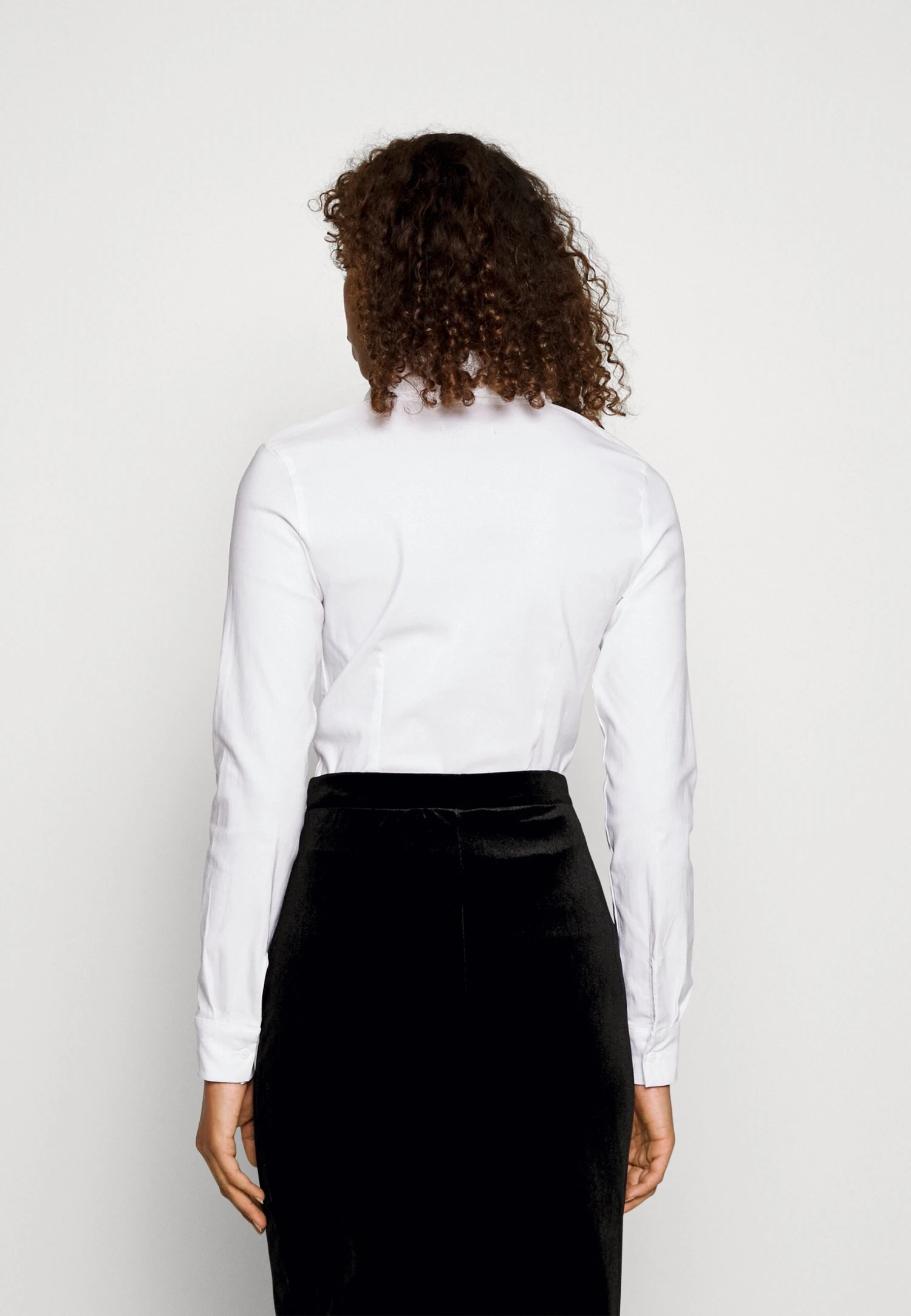 CamiciaWhite Donna Camicie E Bluse ANH21E00C-A11 5 CamiciaWhite Donna Camicie E Bluse ANH21E00C-A11 - immagine 3