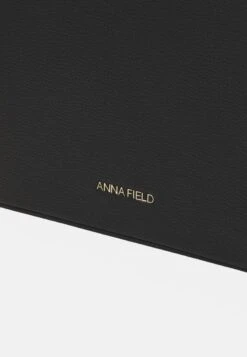 Anna Field Set Of 2 Wash BagsTrousseBlack Donna Borse AN651F04E-Q11 -Anna Field 5b38fc2fc07345e38614101d40b15dad