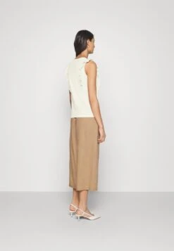 Anna Field T-Shirt BasicOff White Donna T-shirt E Top AN621D17A-A11 11 Anna Field T-Shirt BasicOff White Donna T-shirt E Top AN621D17A-A11 -Anna Field 5ec6b6a4143947f3b09a0fc14a269673