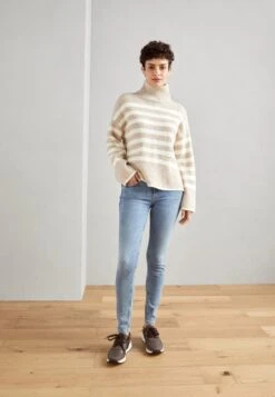 Anna Field MaglioneBeige/White Donna Maglieria AN621I0J3-B11 11 Anna Field MaglioneBeige/White Donna Maglieria AN621I0J3-B11 -Anna Field 6cad919387ef4e5d85885337d4b63459