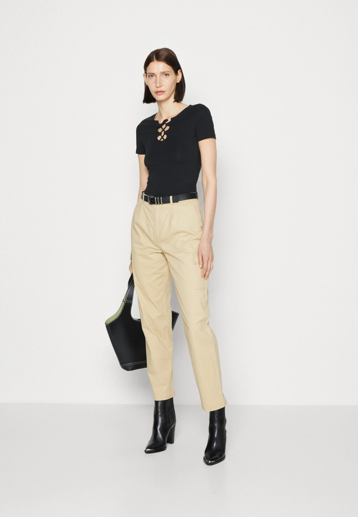 Anna Field T-Shirt Con StampaBlack Donna T-shirt E Top AN621D17C-Q11 4 Anna Field T-Shirt Con StampaBlack Donna T-shirt E Top AN621D17C-Q11 - immagine 2