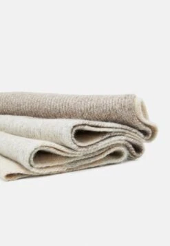 Anna Field SciarpaBeige Donna Sciarpe AN651G0AN-B11 8 Anna Field SciarpaBeige Donna Sciarpe AN651G0AN-B11 -Anna Field 92294850808a4723b9f75141513a711c