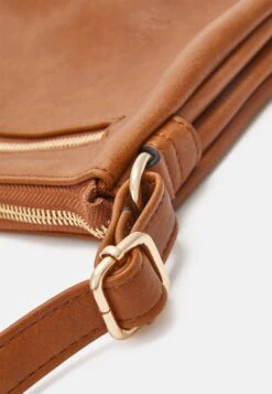 Anna Field Borsa A TracollaCognac Donna Borse AN651H10A-O11 12 Anna Field Borsa A TracollaCognac Donna Borse AN651H10A-O11 -Anna Field a2d00f18795c4c5cae9a386cc0b3759a