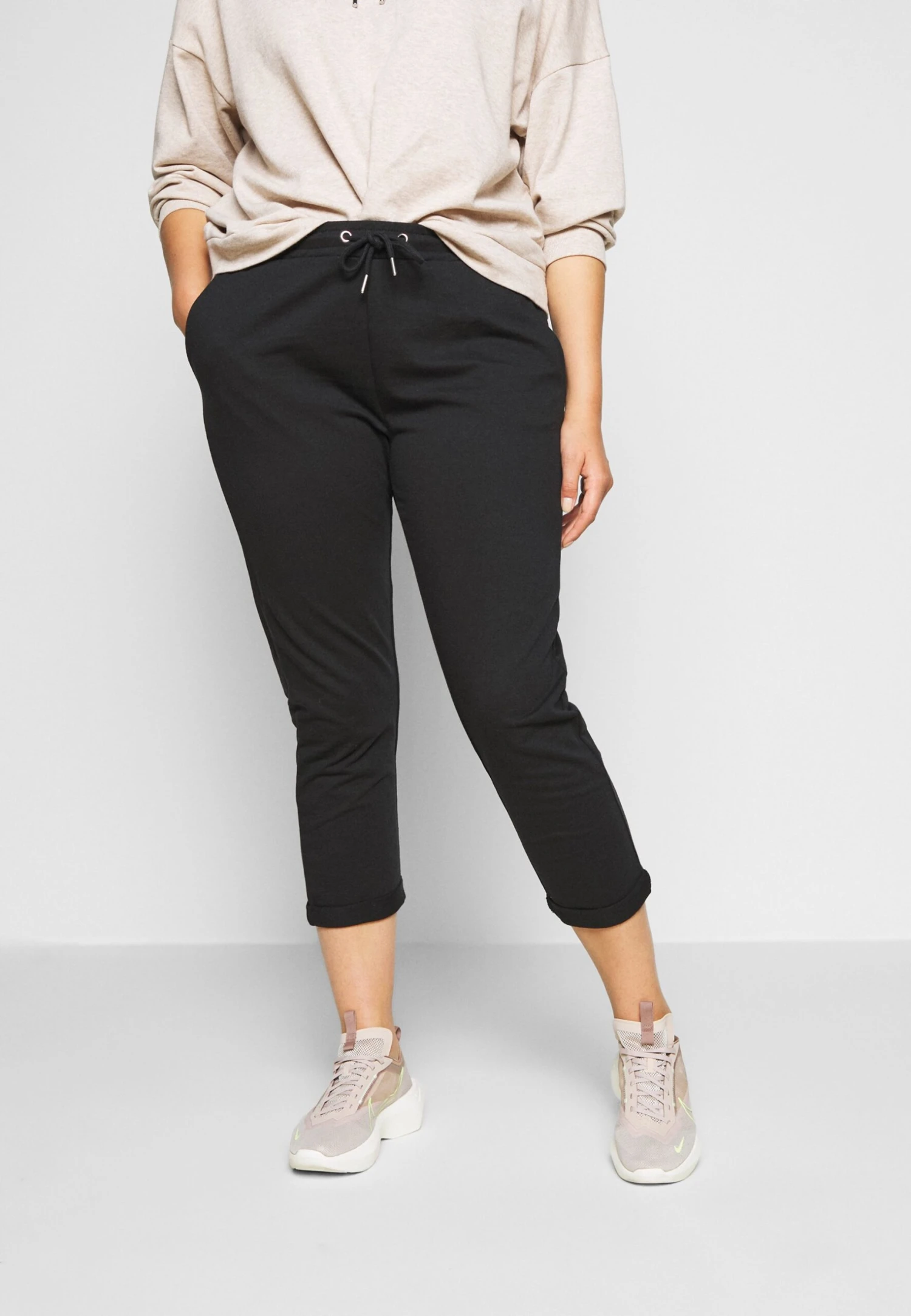 Pantaloni SportiviBlack Donna Pantaloni AX821A00N-Q11 3 Pantaloni SportiviBlack Donna Pantaloni AX821A00N-Q11