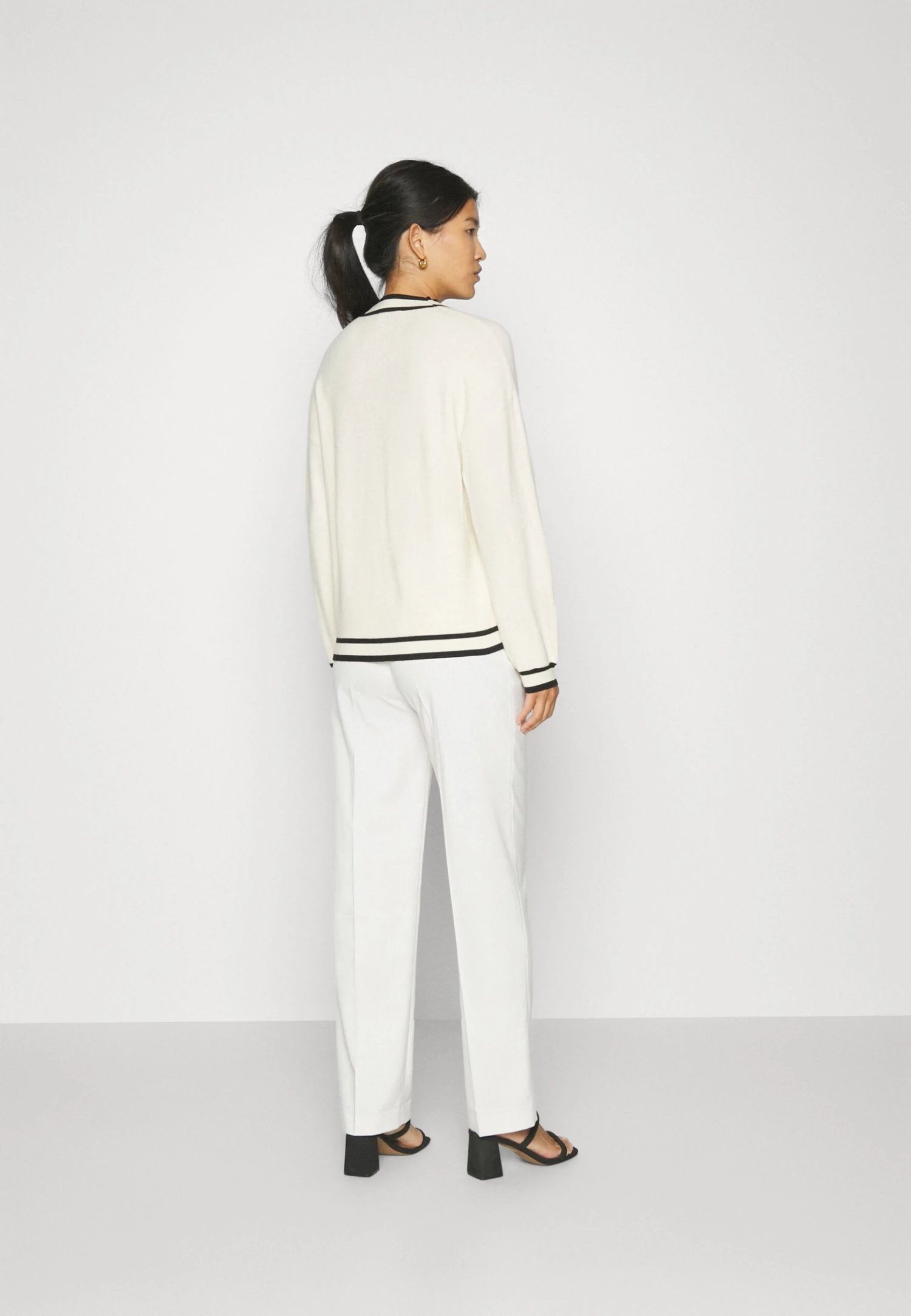 Anna Field CardiganWhite/Black Donna Maglieria AN621I0IS-A11 5 Anna Field CardiganWhite/Black Donna Maglieria AN621I0IS-A11 - immagine 3