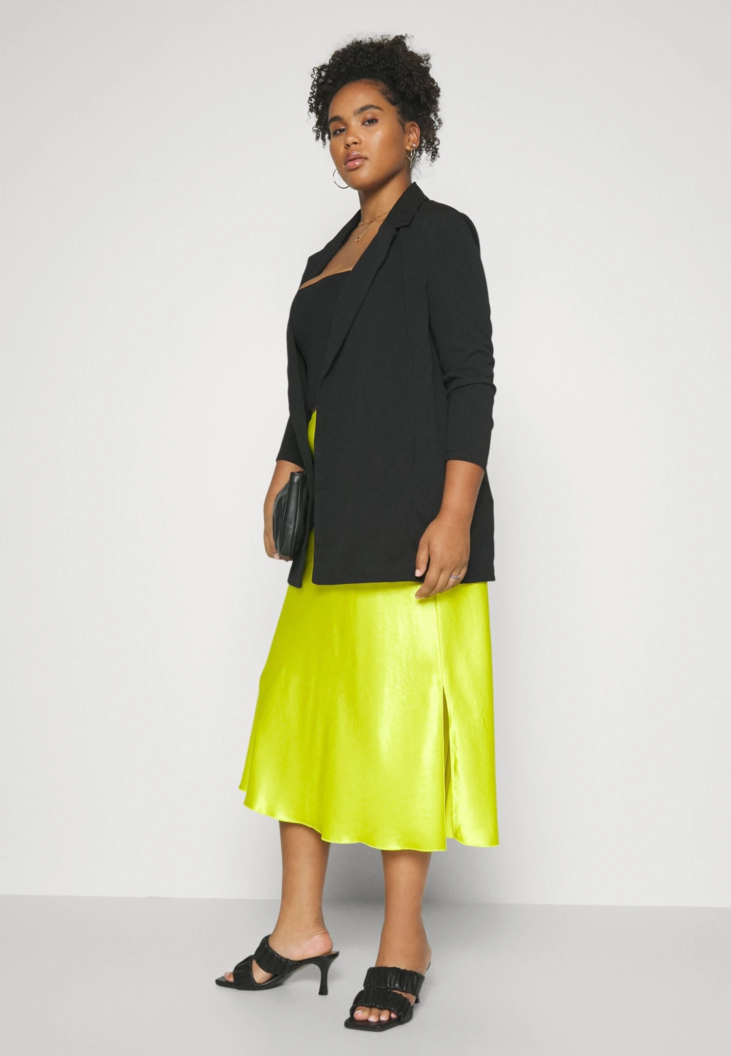 Cappotto CortoBlack Donna Giacche E Blazer AX821U00W-Q11 6 Cappotto CortoBlack Donna Giacche E Blazer AX821U00W-Q11 - immagine 4