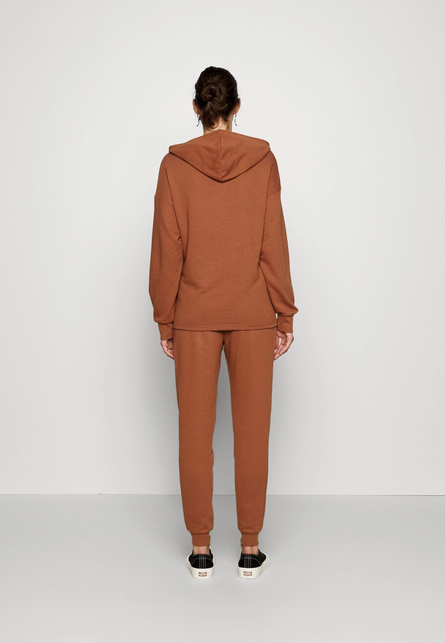 Tuta - Brown 5 Tuta - Brown - immagine 3