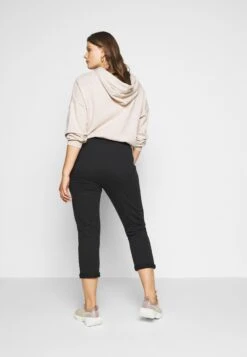 Pantaloni SportiviBlack Donna Pantaloni AX821A00N-Q11 9 Pantaloni SportiviBlack Donna Pantaloni AX821A00N-Q11 -Anna Field de1192c0ea624693bde9a458d29f96d1