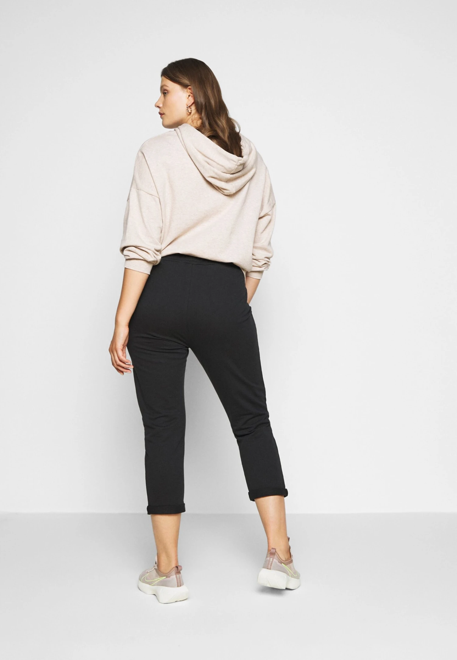 Pantaloni SportiviBlack Donna Pantaloni AX821A00N-Q11 5 Pantaloni SportiviBlack Donna Pantaloni AX821A00N-Q11 - immagine 3