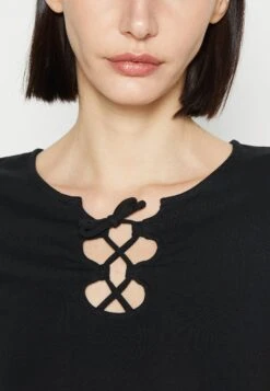 Anna Field T-Shirt Con StampaBlack Donna T-shirt E Top AN621D17C-Q11 13 Anna Field T-Shirt Con StampaBlack Donna T-shirt E Top AN621D17C-Q11 -Anna Field e7439f4cf98f4e9ca0db546962a53e6f