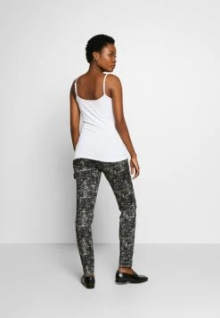 Anna Field 3Er PackTopBlack/White Donna T-shirt E Top AN621D0QU-Q11 9 Anna Field 3Er PackTopBlack/White Donna T-shirt E Top AN621D0QU-Q11 -Anna Field e995be01b95246bca2ed182dc6537f25