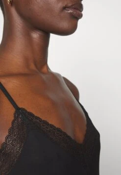 Anna Field 2 PackTopBlack/Beige Donna T-shirt E Top AN621D19D-Q11 17 Anna Field 2 PackTopBlack/Beige Donna T-shirt E Top AN621D19D-Q11 -Anna Field f1436da5a4f2434e85075dce6da3e0d3